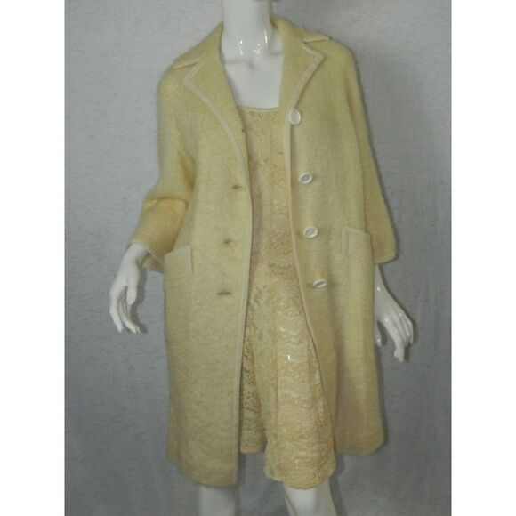 Roos Atkins Coat Ivory Curly Boucle  Wool 1960 Jacket Bell Sleeves Size Medium - Picture 7 of 14